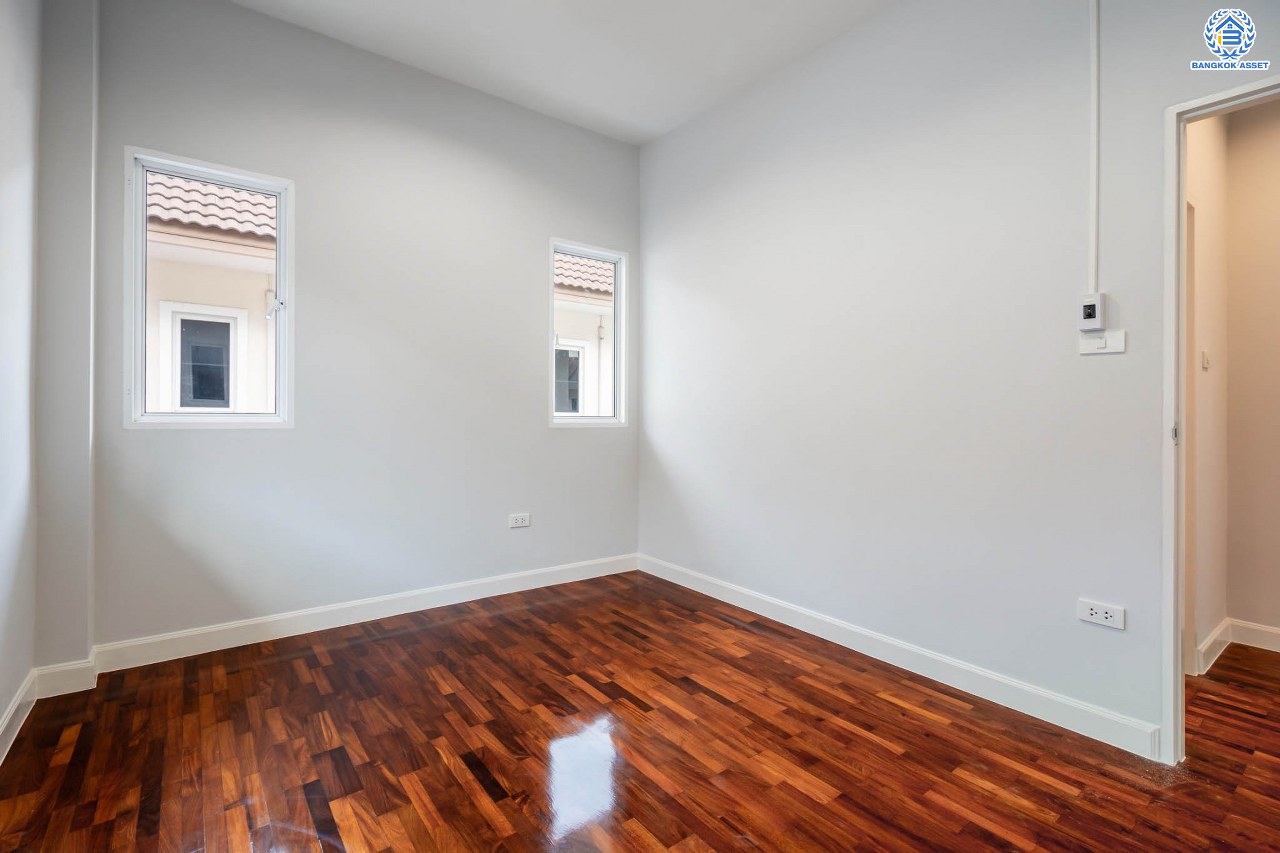 บ้านเดี่ยวมือสองนนทบุรี ม.นนทรีฟลอร่า ปิ่นเกล้า-ศาลายา เนื้อที่ 50.6 ตร.ว. ฟังก์ชัน 3 ห้องนอน 3 ห้องน้ำ 1 ห้องอเนกประสงค์ จอดรถได้ 2 คัน ส่วนกลางครบครัน ตอบโจทย์ทุกครอบครัว บนทำเลเดินทางสะดวก ใกล้เซ็นทรัลปิ่นเกล้า และจุดขึ้นทางด่วนศรีรัช